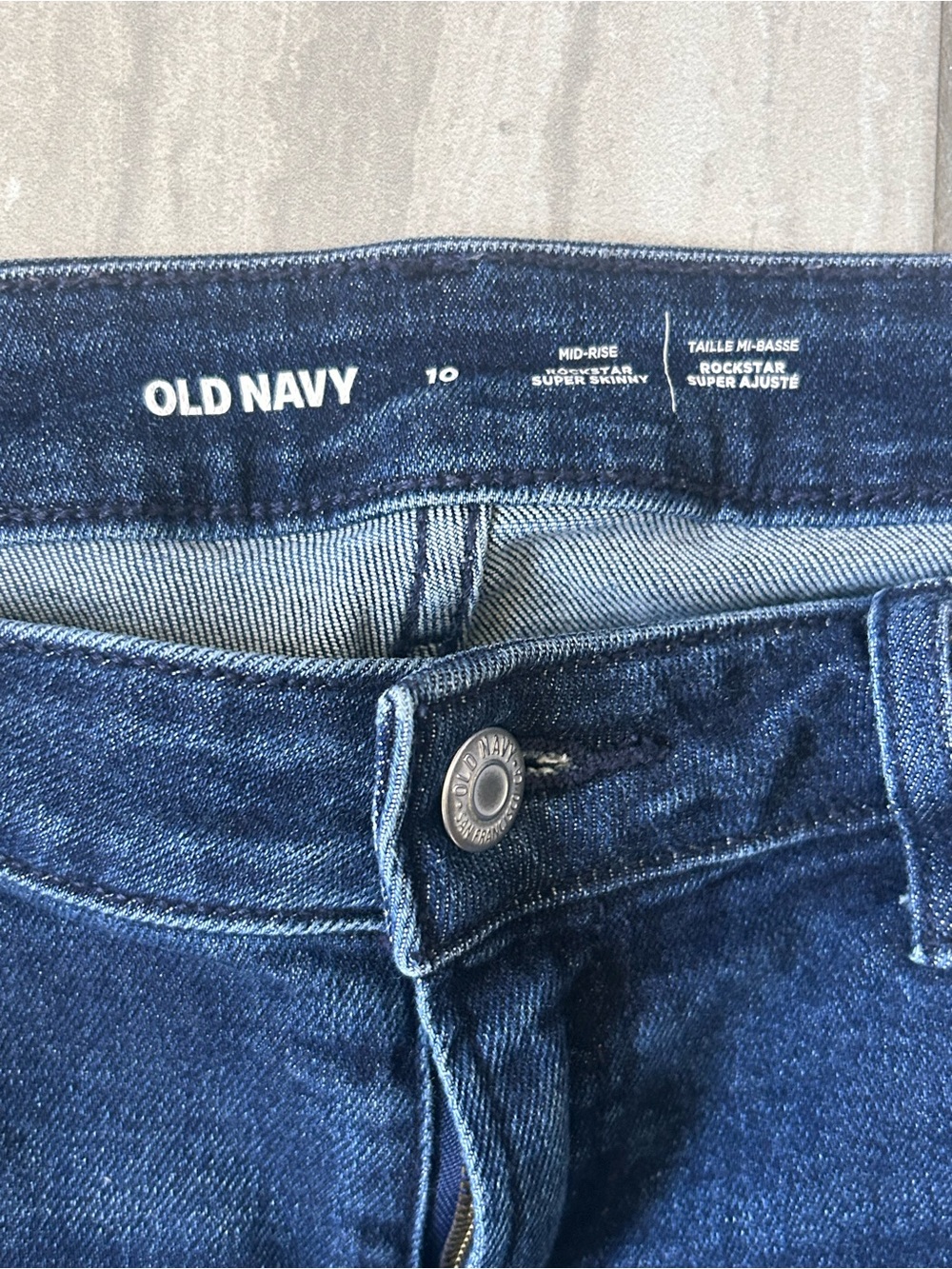 Old Navy cropped Dark Blue Distressed Skinny Jeans size 10 - Picture 3 of 4
